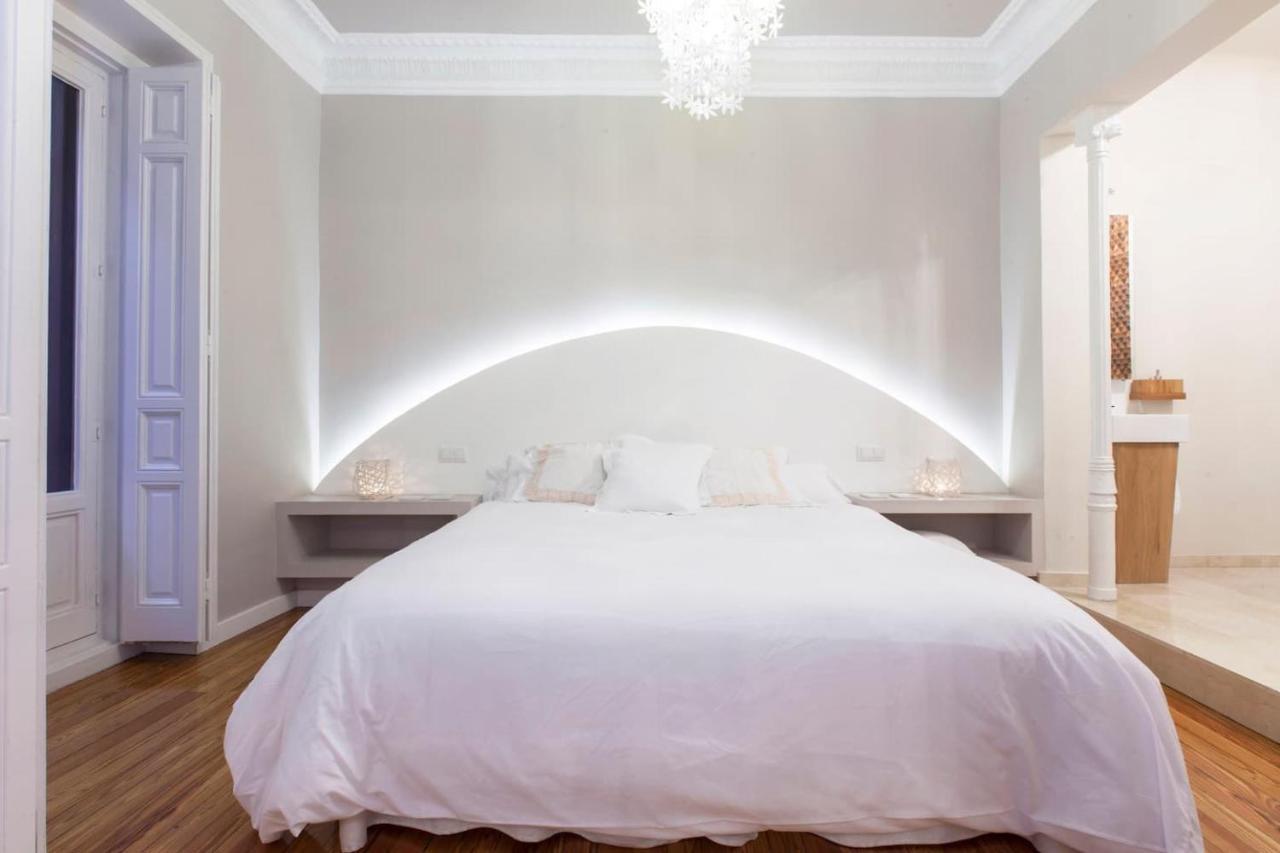 La Casa De La Luna มาดริด ภายนอก รูปภาพ